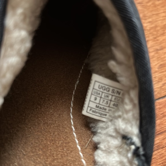 Ugg Australia Kohala Shearling Lined Slip On Clog - Picture 3 of 4